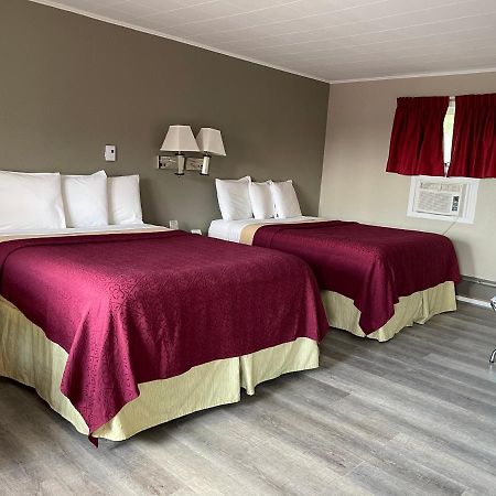 Timberly Motel Gaylord Exteriör bild